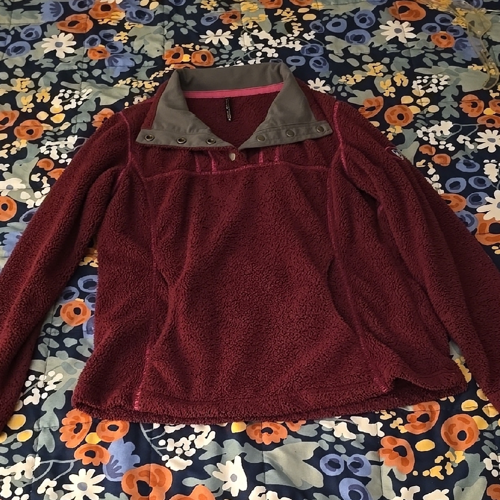 Kuhl Womens Fleece Pullover Burgendy Color Size Small